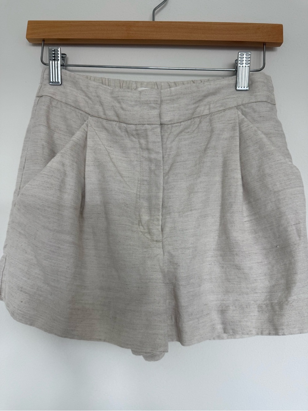 Aritzia Wilfred Effortless Linen Shorts